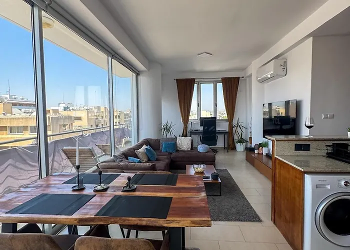 Seaview 3 Min Walk To Apartmán Larnaca