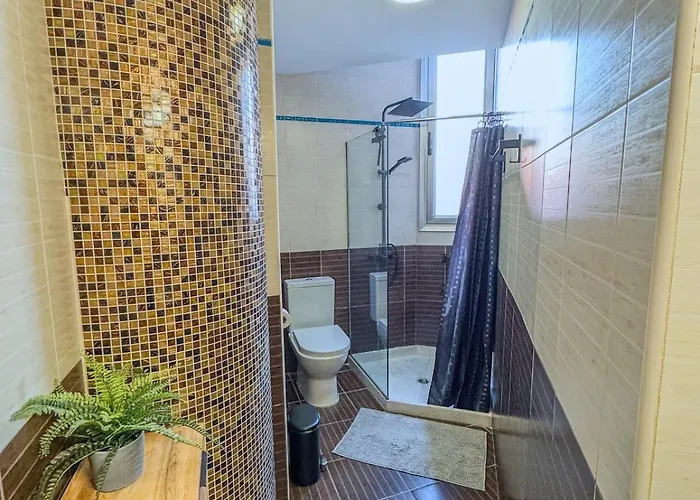 Seaview 3 Min Walk To Apartmán *