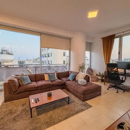 Seaview 3 Min Walk To * Larnaca